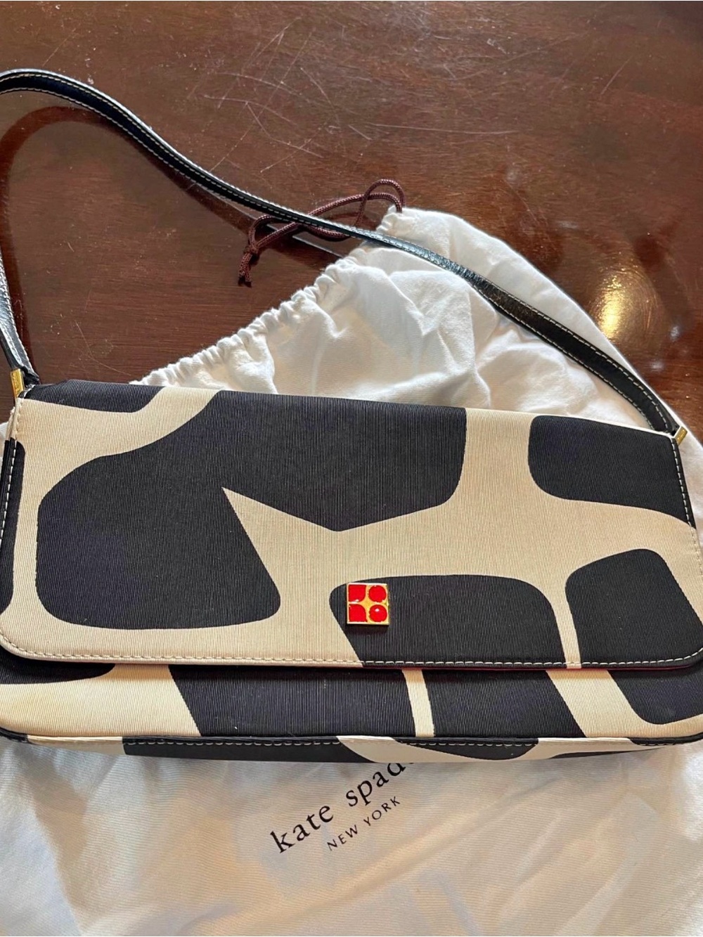Vintage Kate Spade Black and Cream Printed Shoulder Bag. In excellent condition.
